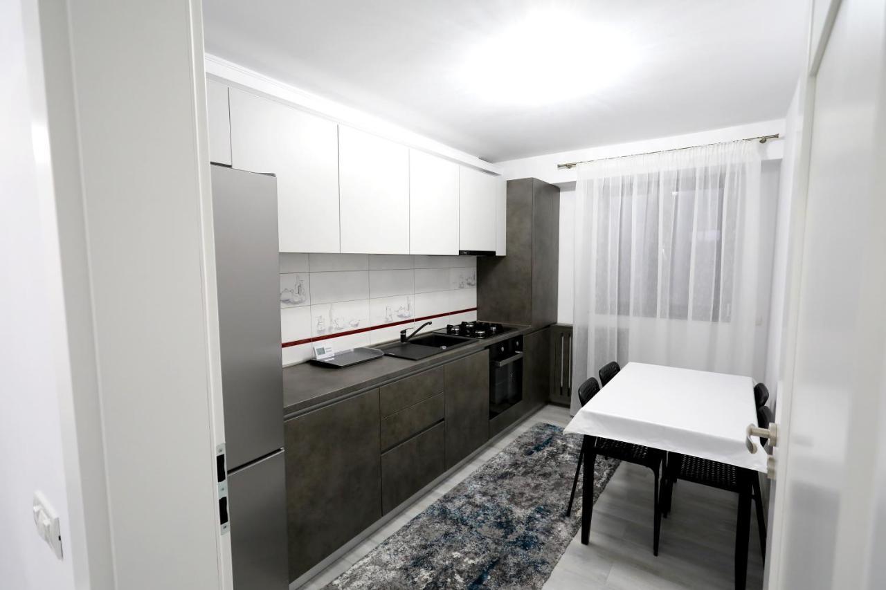 Sif Residence Craiova Extérieur photo